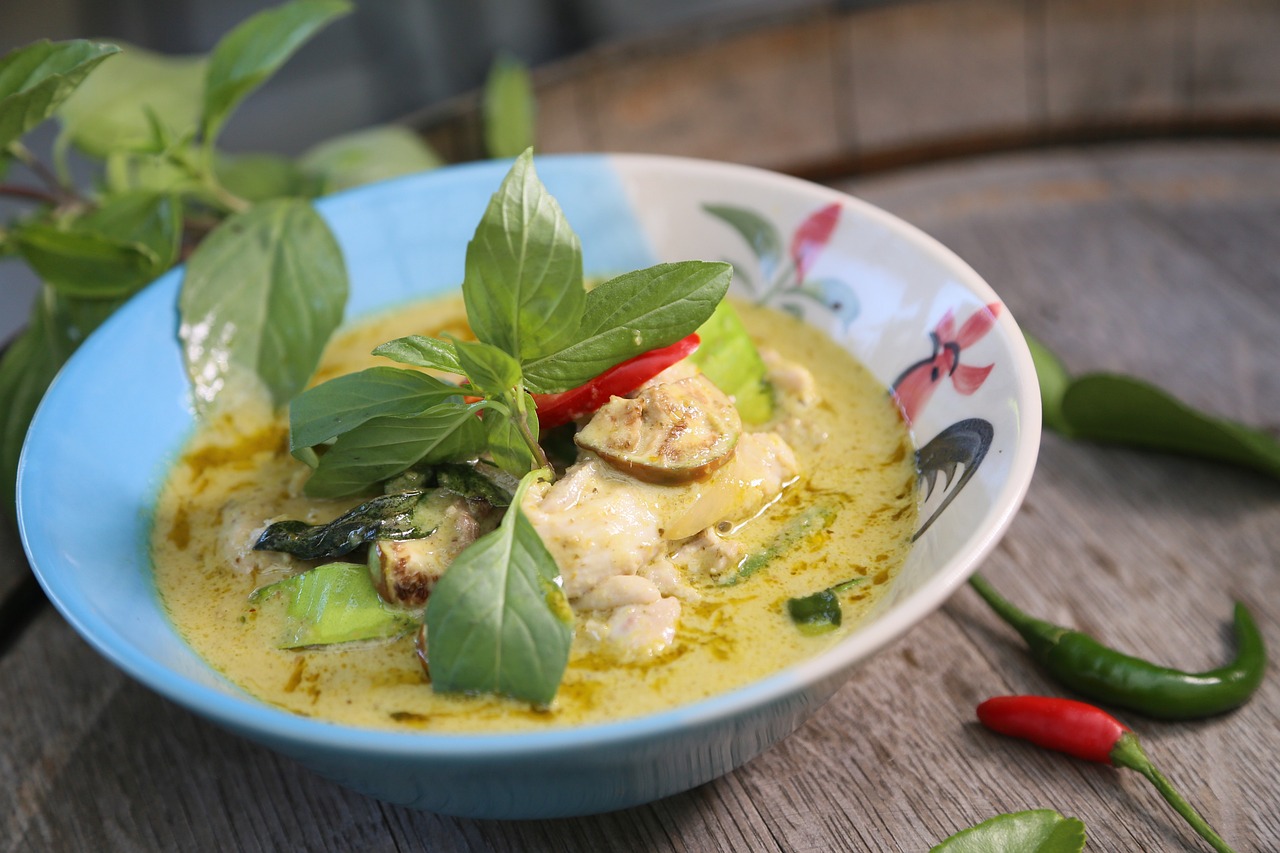 Thaise groene curry met kip en groenten